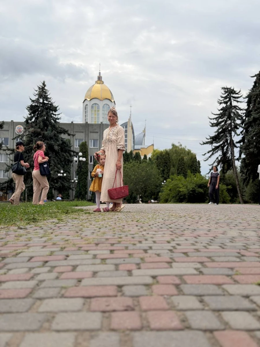 На Неві народилася, у Чорткові згодилася
