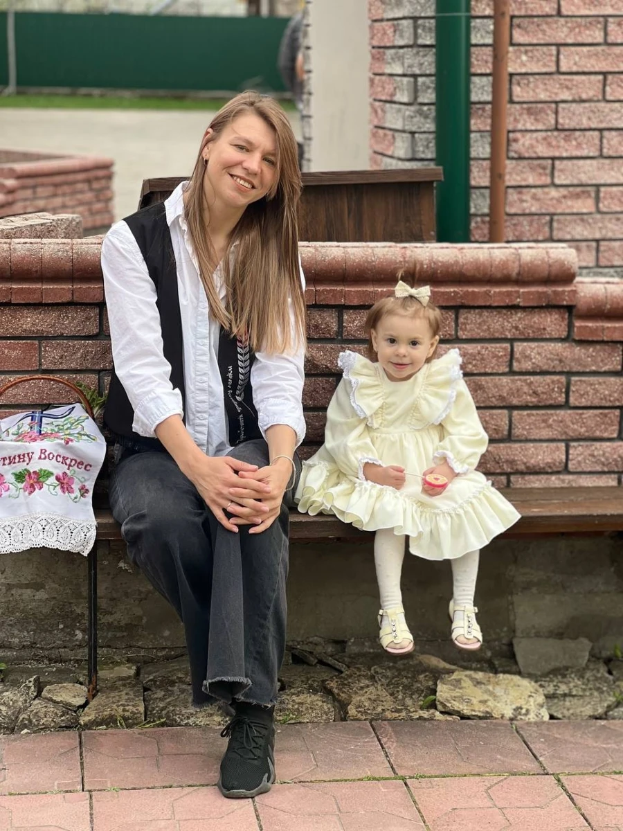 На Неві народилася, у Чорткові згодилася