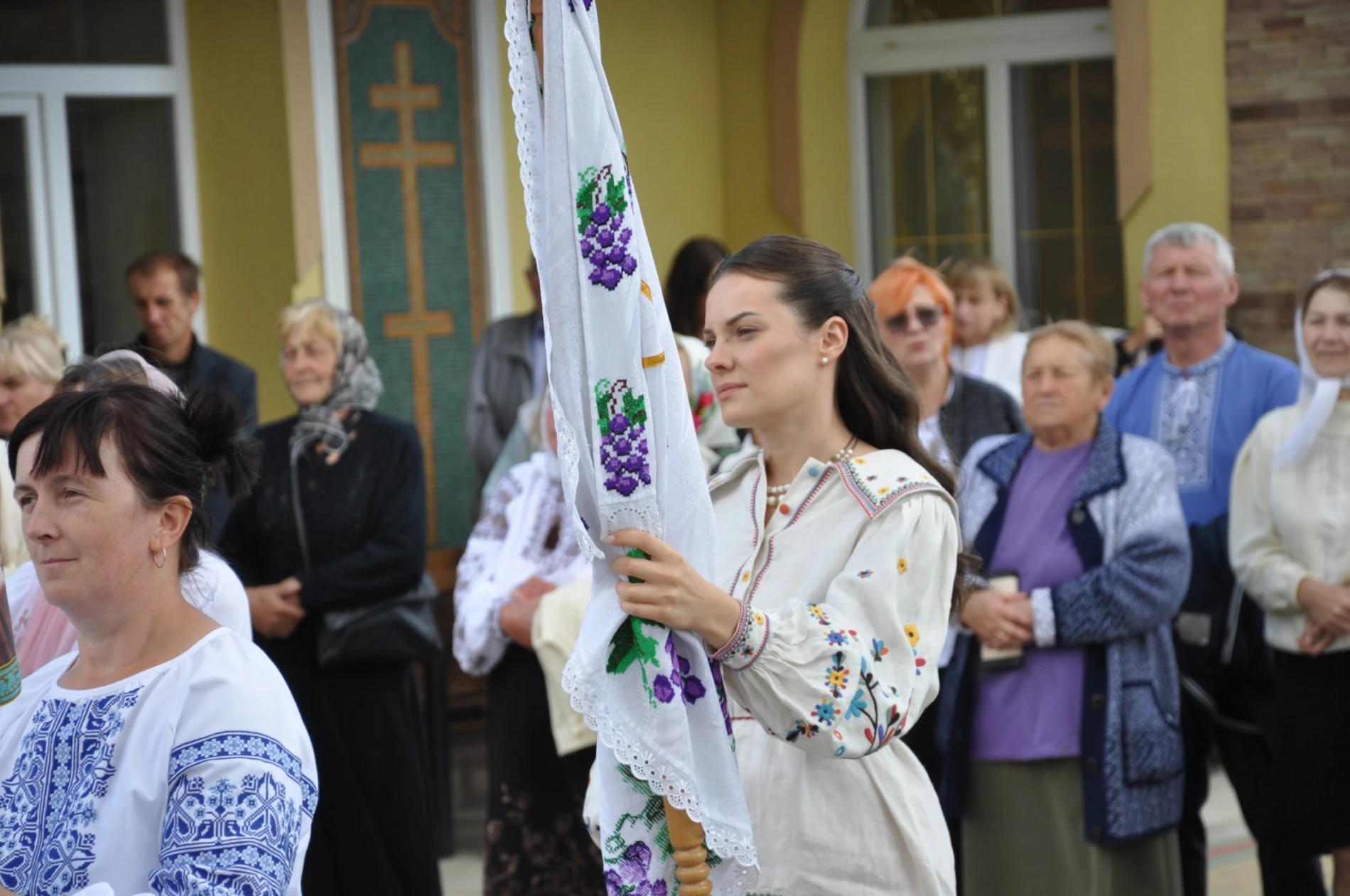 «Хто сіє щедро, той щедро й жатиме»: у Звинячі освятили величний духовний комплекс – Санктуарій Води