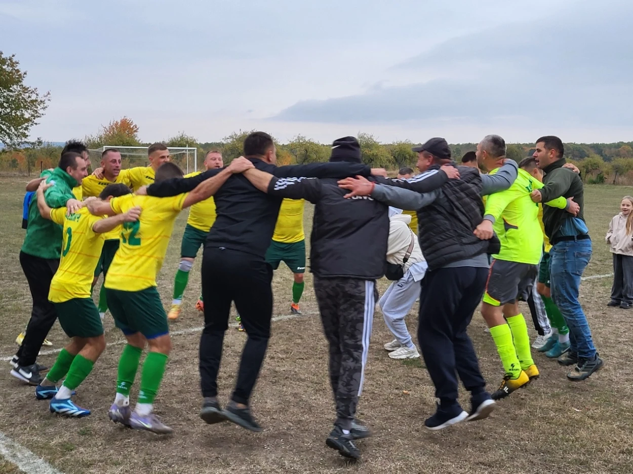 Чортківський футбол: «Звиняч» – чемпіон!