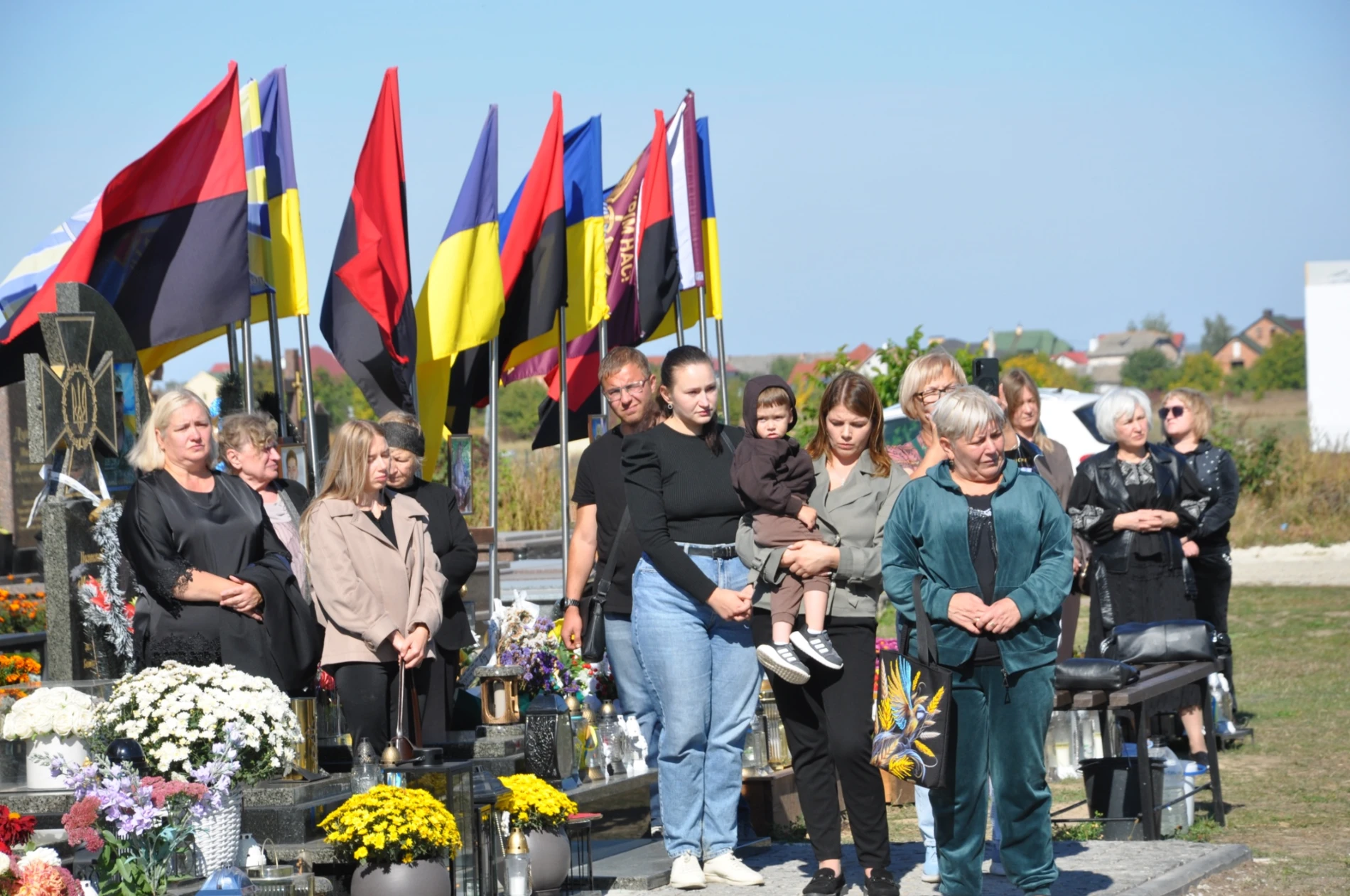 У Чорткові Глава УГКЦ Преосвященний Святослав посвятив пам’ятники загиблим Героям