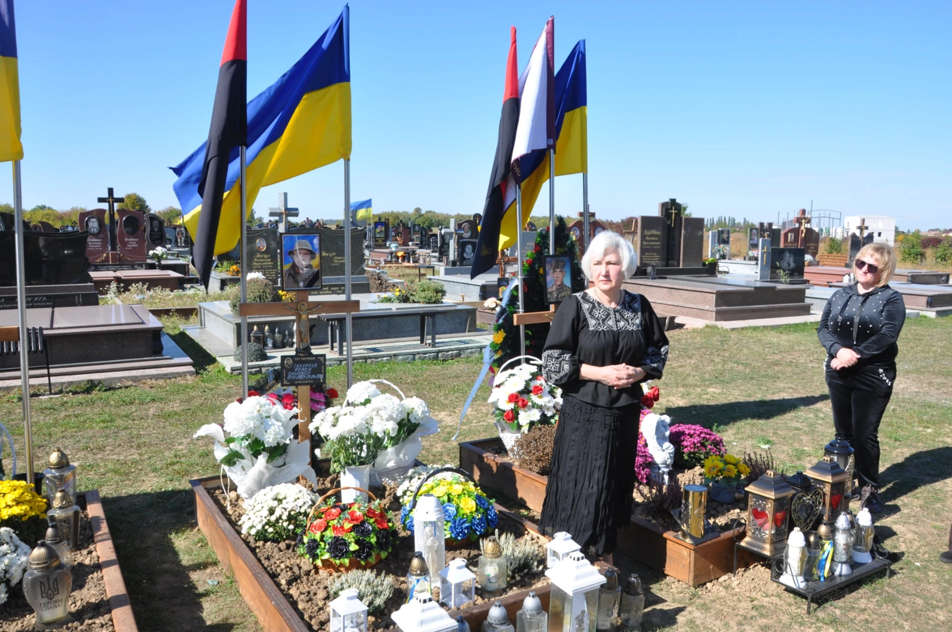 У Чорткові Глава УГКЦ Преосвященний Святослав посвятив пам’ятники загиблим Героям