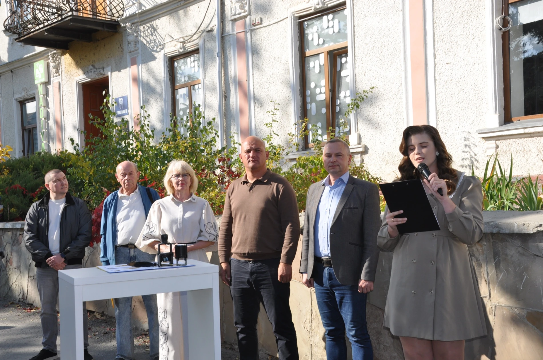 Місточок, що єднає людей за тисячі кілометрів: пошті у Чорткові – 140 років!