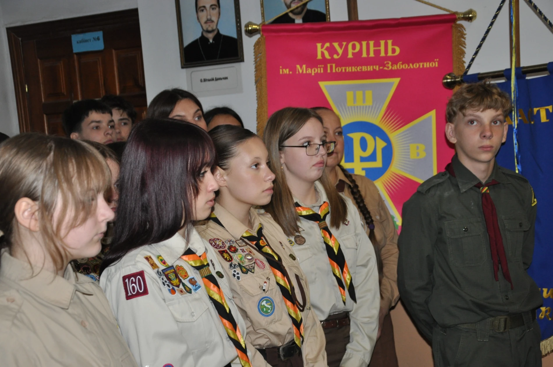 У Чортківському ліцеї № 1 відзначили сторіччя свого видатного випускника спецпогашенням марки