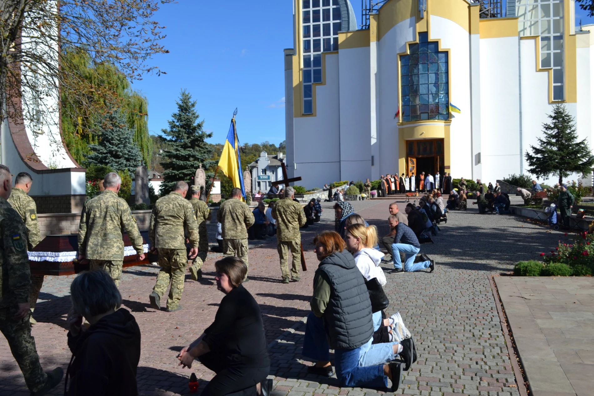 Два роки надії та – Чортківщина зустріла Воїна Колісника Василя «на щиті»