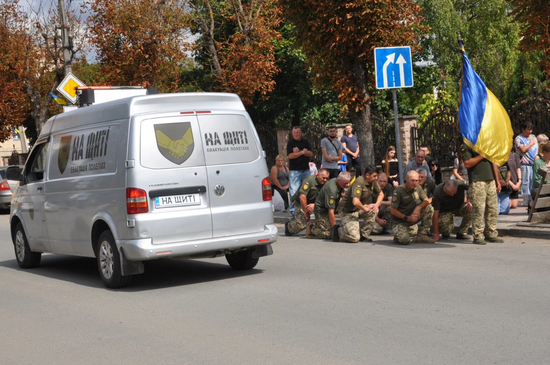 Після двох років невідомості до рідного Джурина повернувся «на щиті» воїн-десантник Тимків Андрій