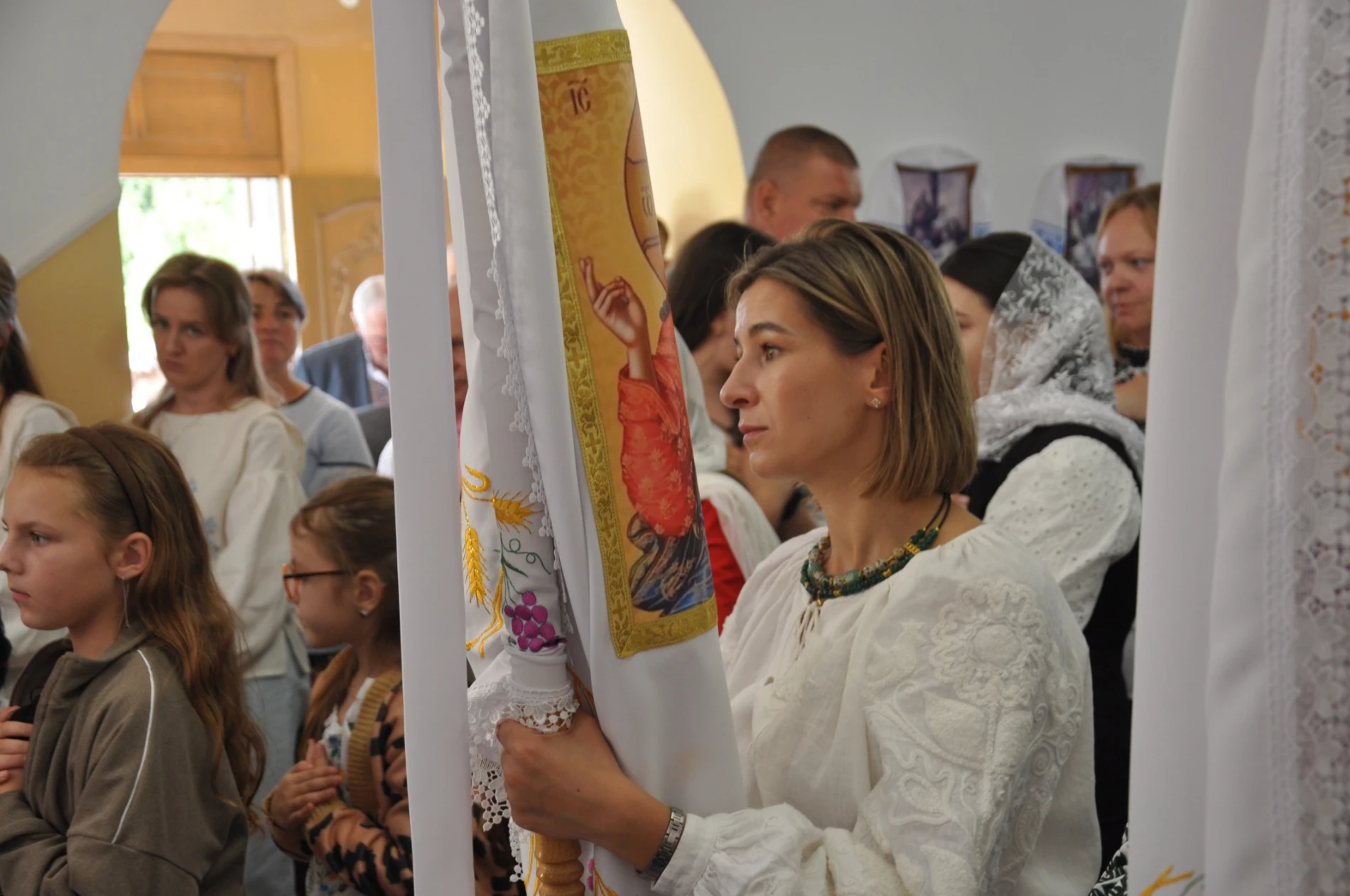 «Хто сіє щедро, той щедро й жатиме»: у Звинячі освятили величний духовний комплекс – Санктуарій Води