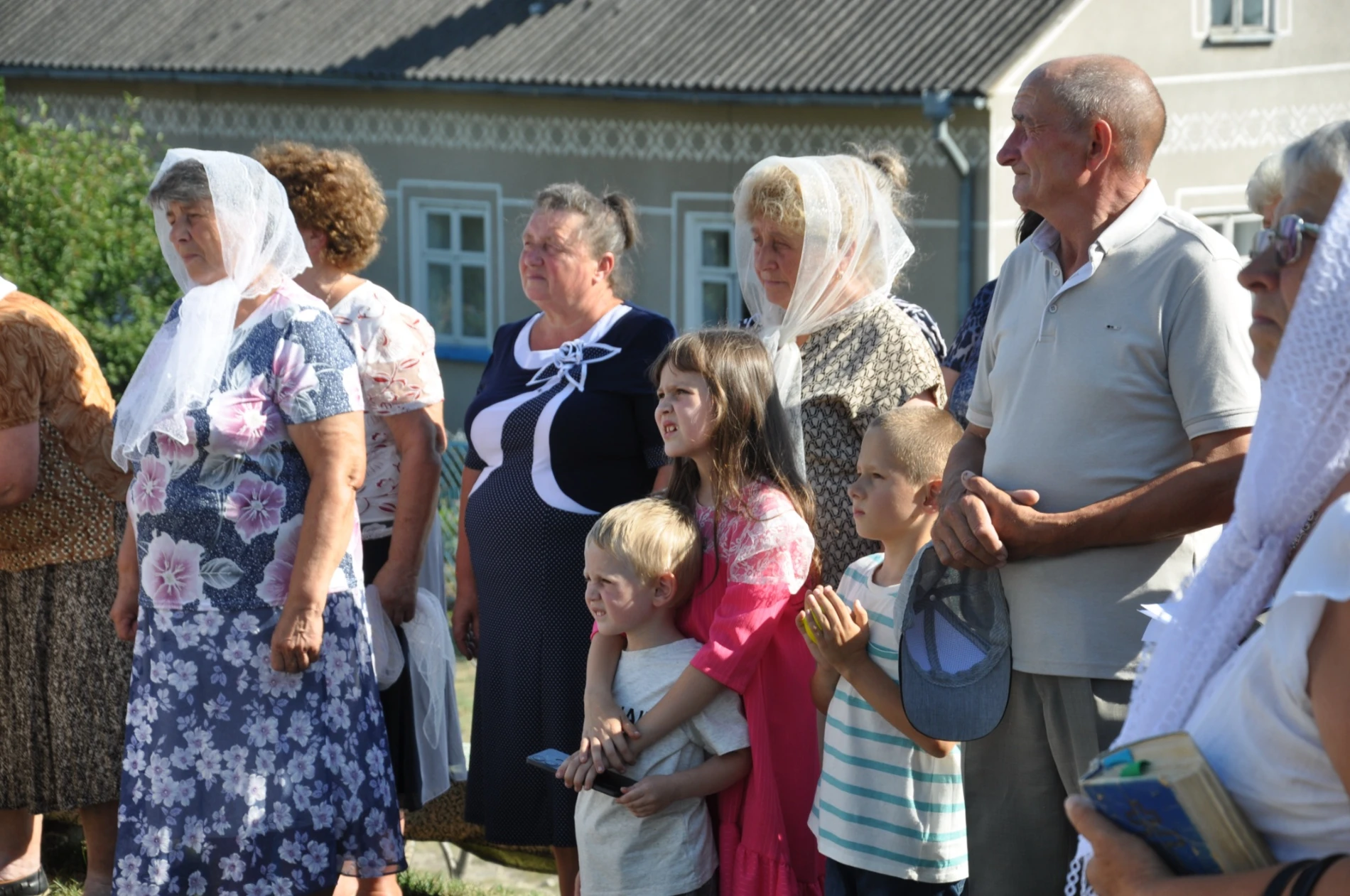 У Косові, що на Чортківщині, посвятили оновлену каплицю Богородиці з цікавою і трагічною історією