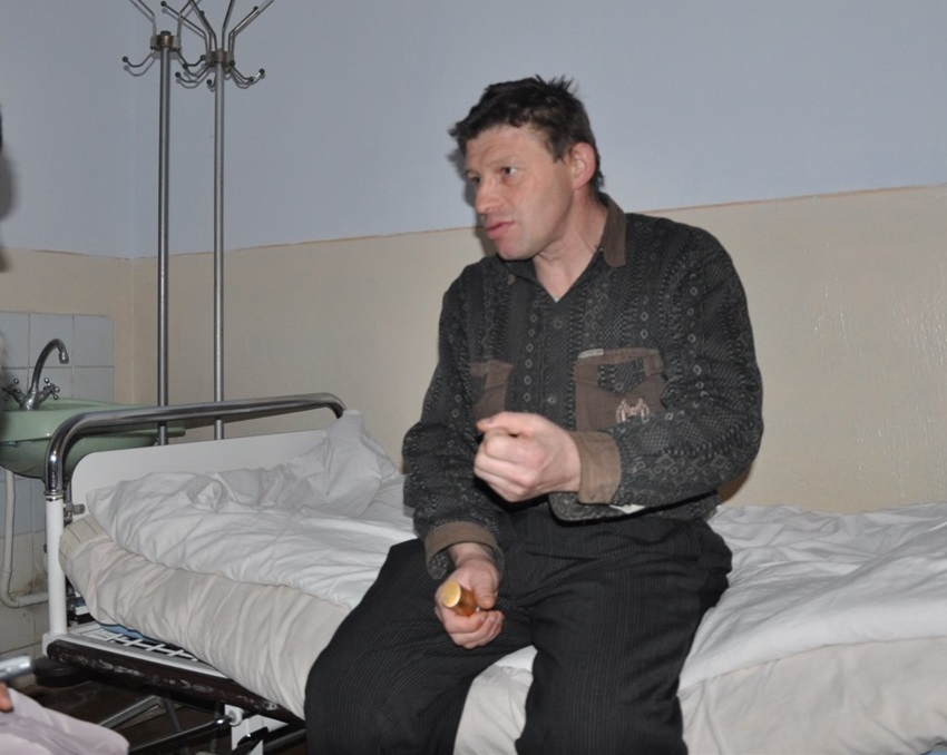 Володимир Микитин розповідає нашому журналісту про побиття на Майдані в Києві