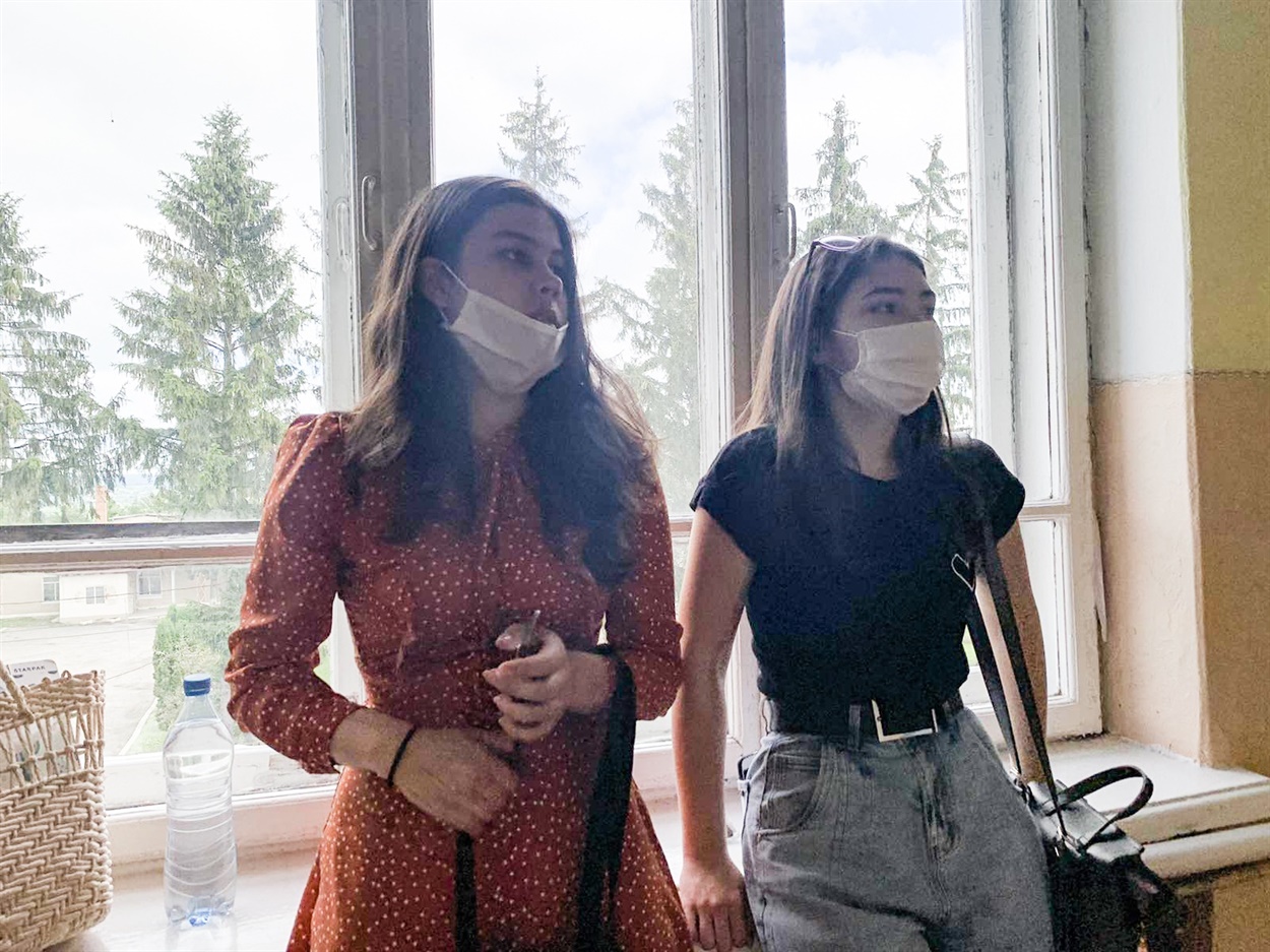 Ще відчувається напруга. Випускники Чортківської гімназії імені Маркіяна Шашкевича