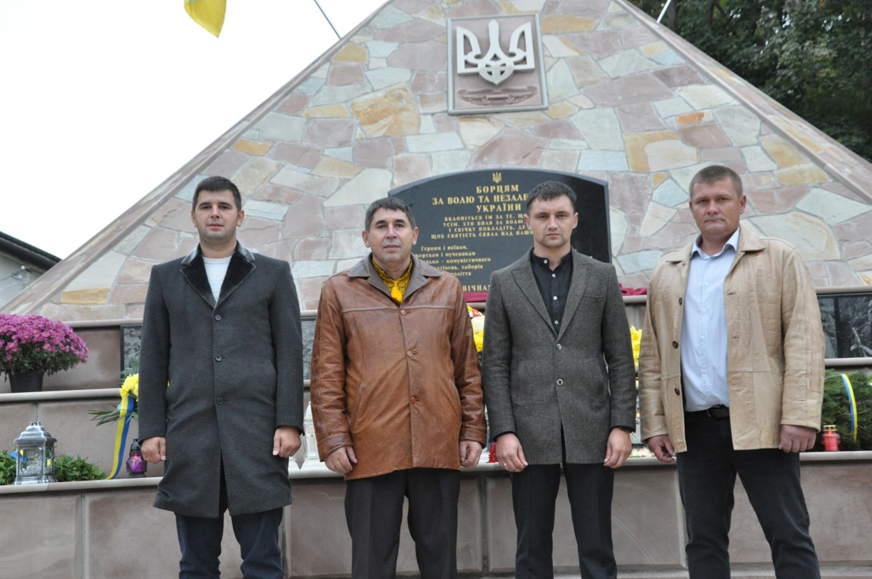 Меценати будівництва меморіалу - родина Градових