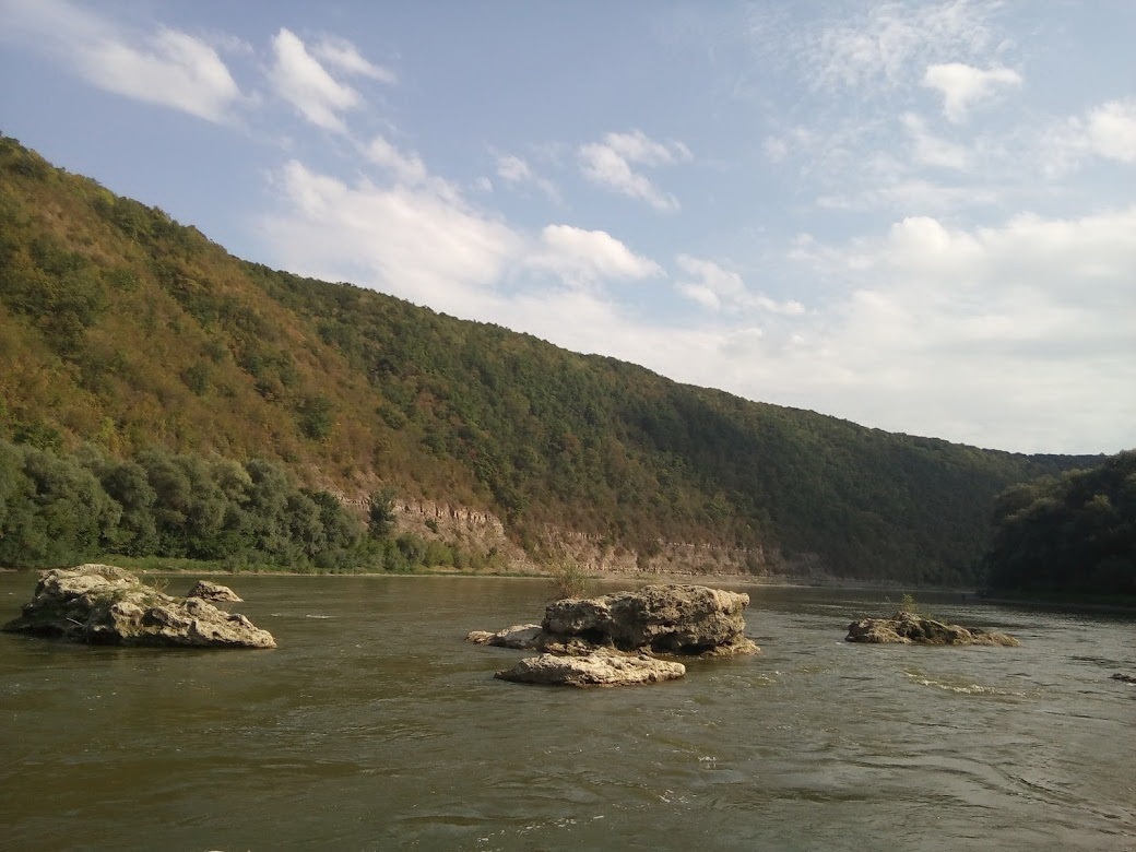"Громові ворота" - річка Дністер нижче села Устечко Чортківського району