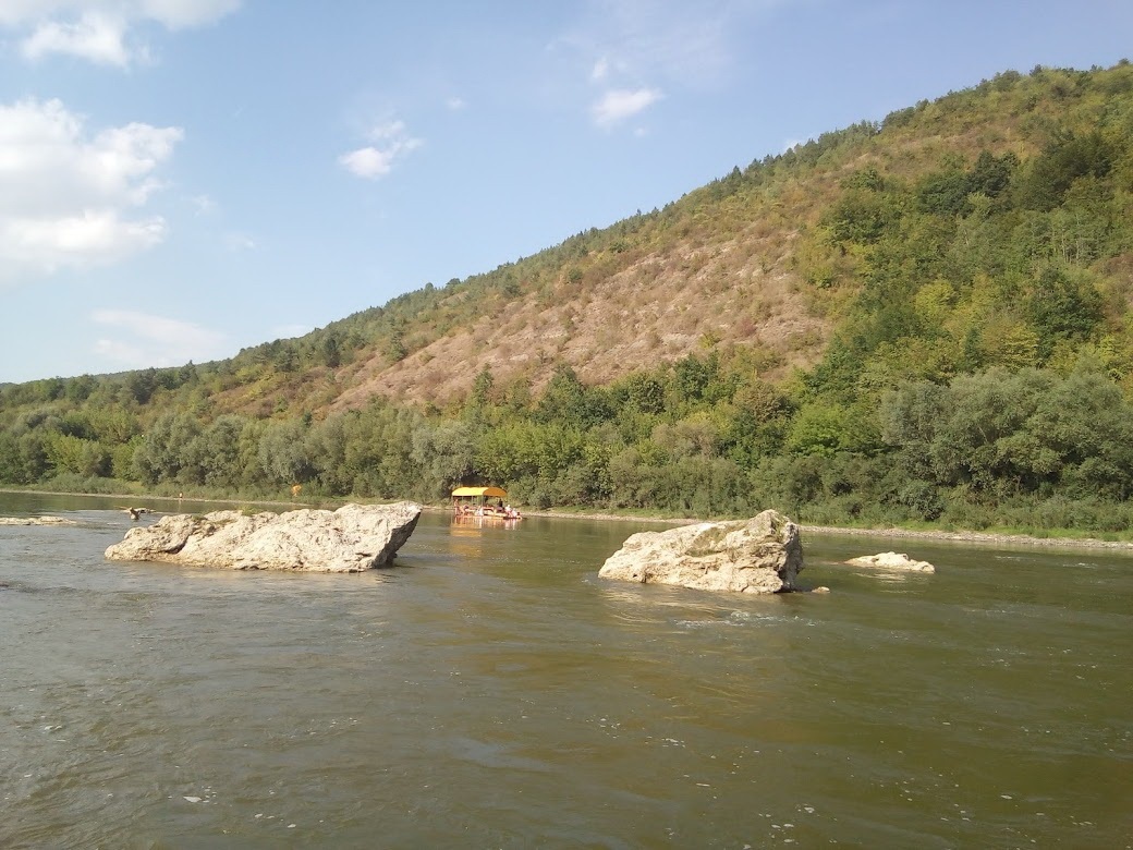 "Громові ворота" - річка Дністер нижче села Устечко Чортківського району