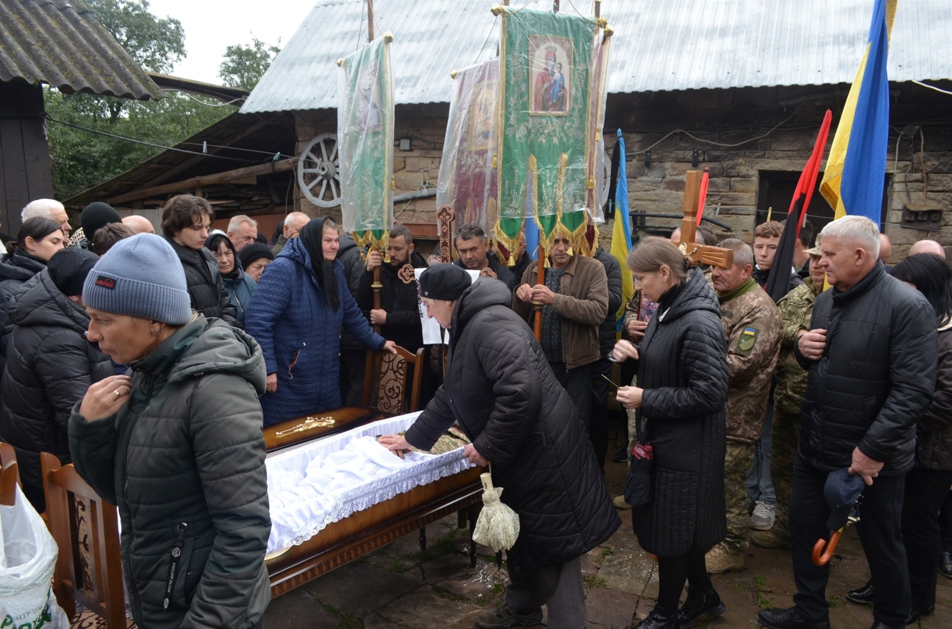 У дорогу вічності провели захисника з Буданова Яценяка Антона