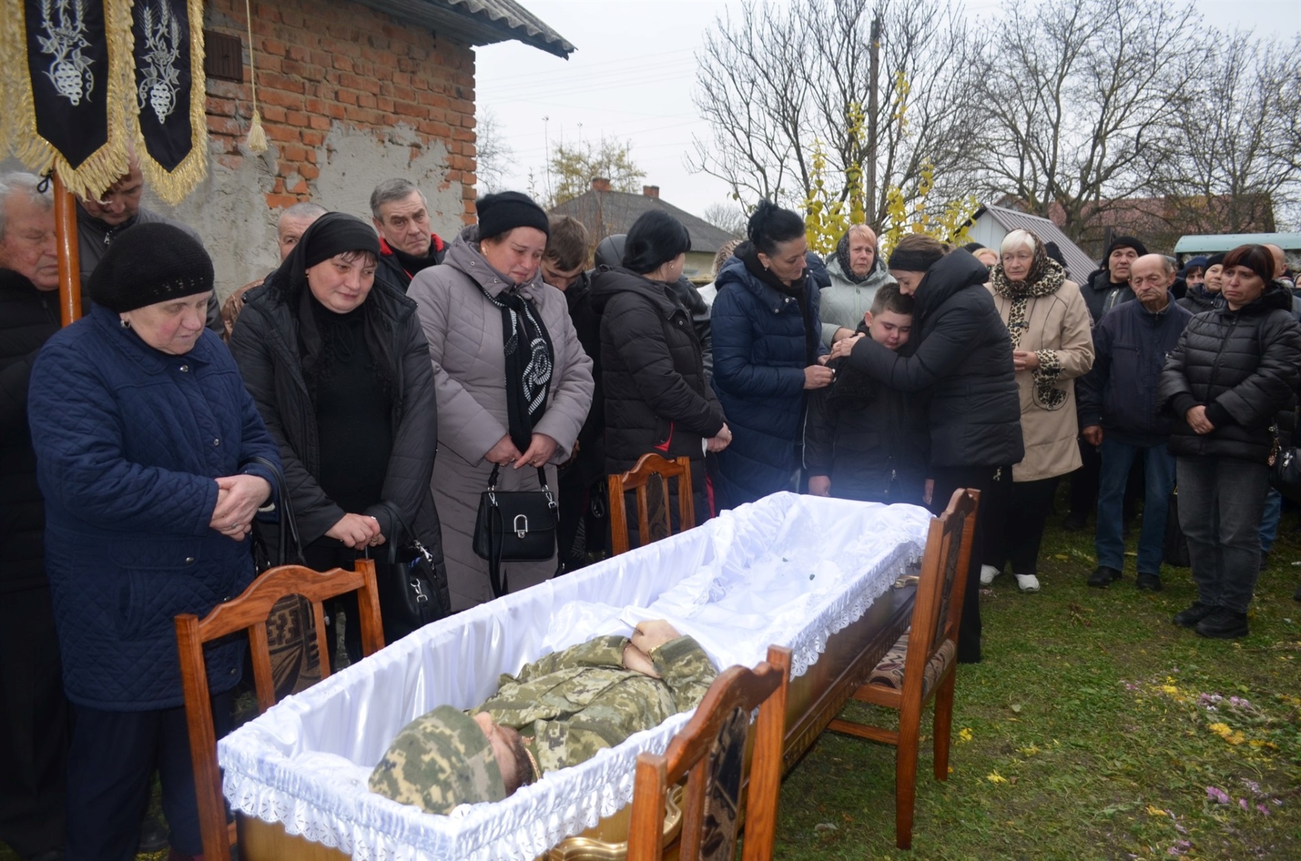 У Білобожниці провели в останню путь ветерана російсько-української війни Возного Сергія