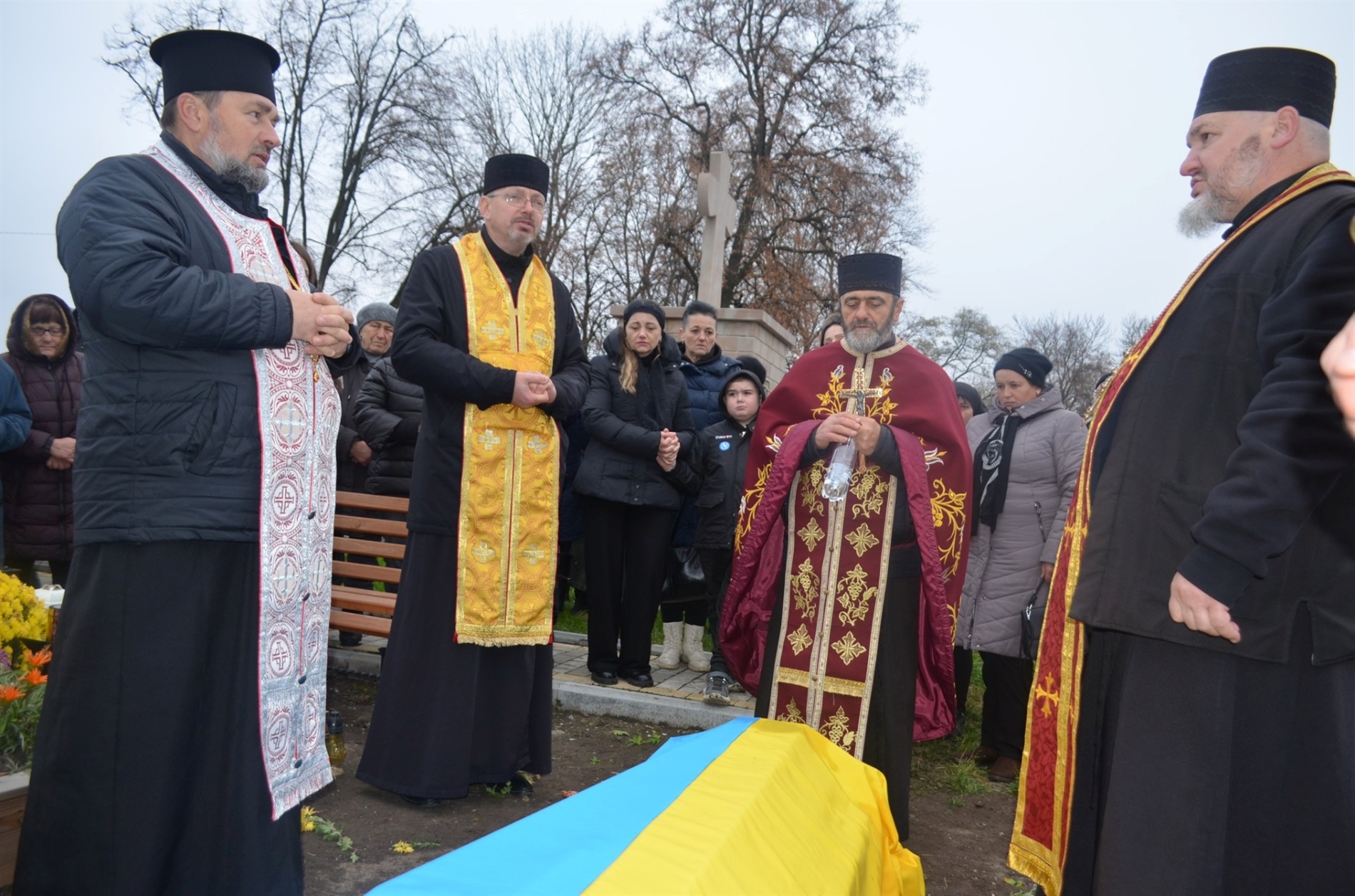 У Білобожниці провели в останню путь ветерана російсько-української війни Возного Сергія