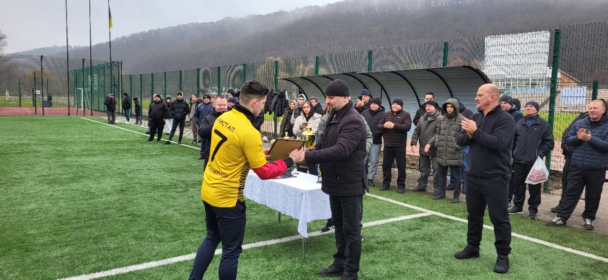 Чортківський футбол: Кубок святого Миколая поїхав до Копичинців