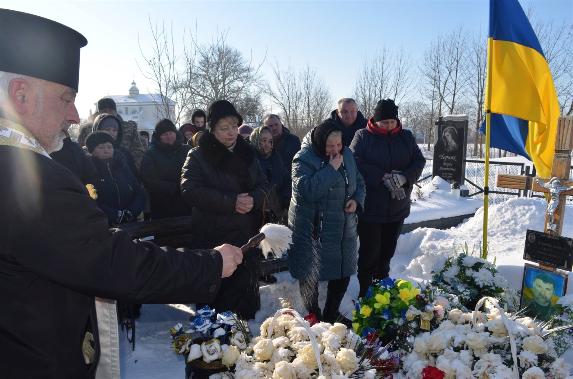 У Джуринській Слобідці відкрили меморіальну дошку загиблому Герою-односельцю