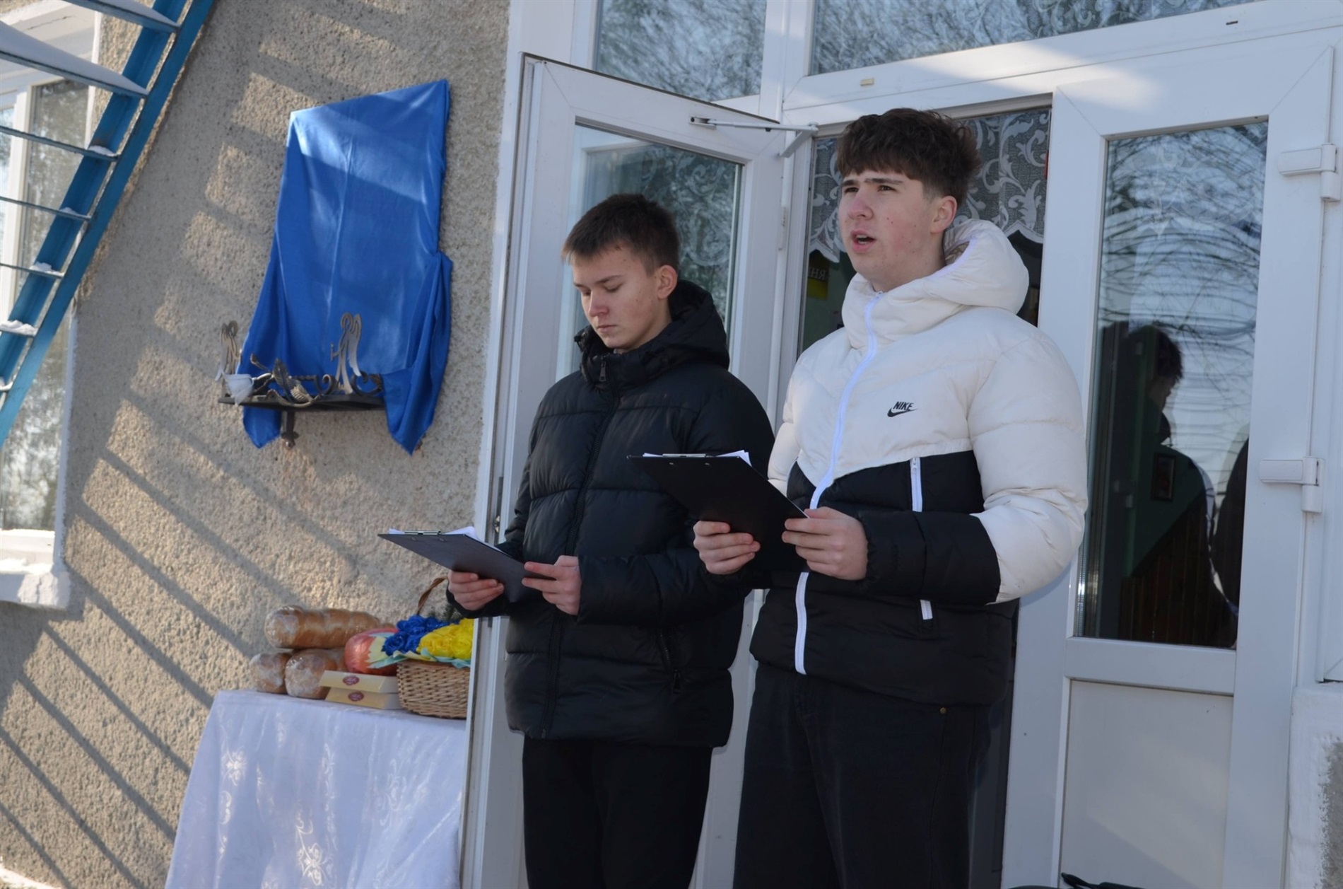 У Джуринській Слобідці відкрили меморіальну дошку загиблому Герою-односельцю