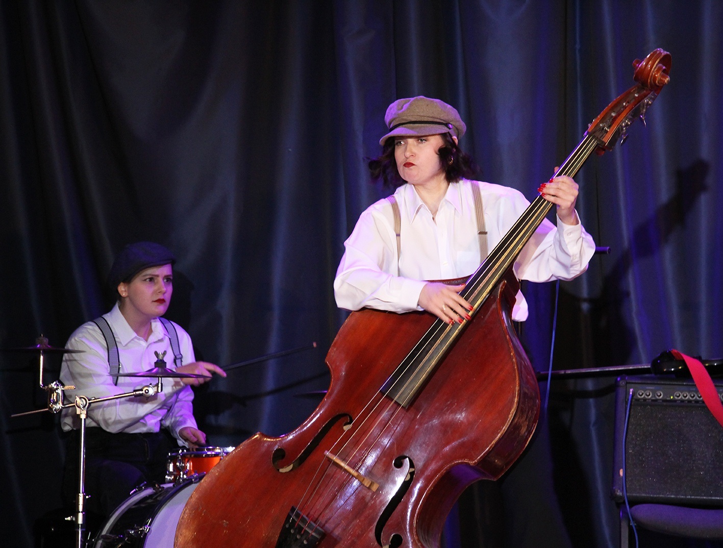 «Я – просто жінка!»: у Чорткові відбувся концерт, кошти з якого підуть на лікування нашої колеги