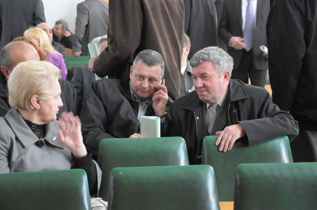 Депутат Чортківської районної ради Іван Войцишин на сесійному засіданні