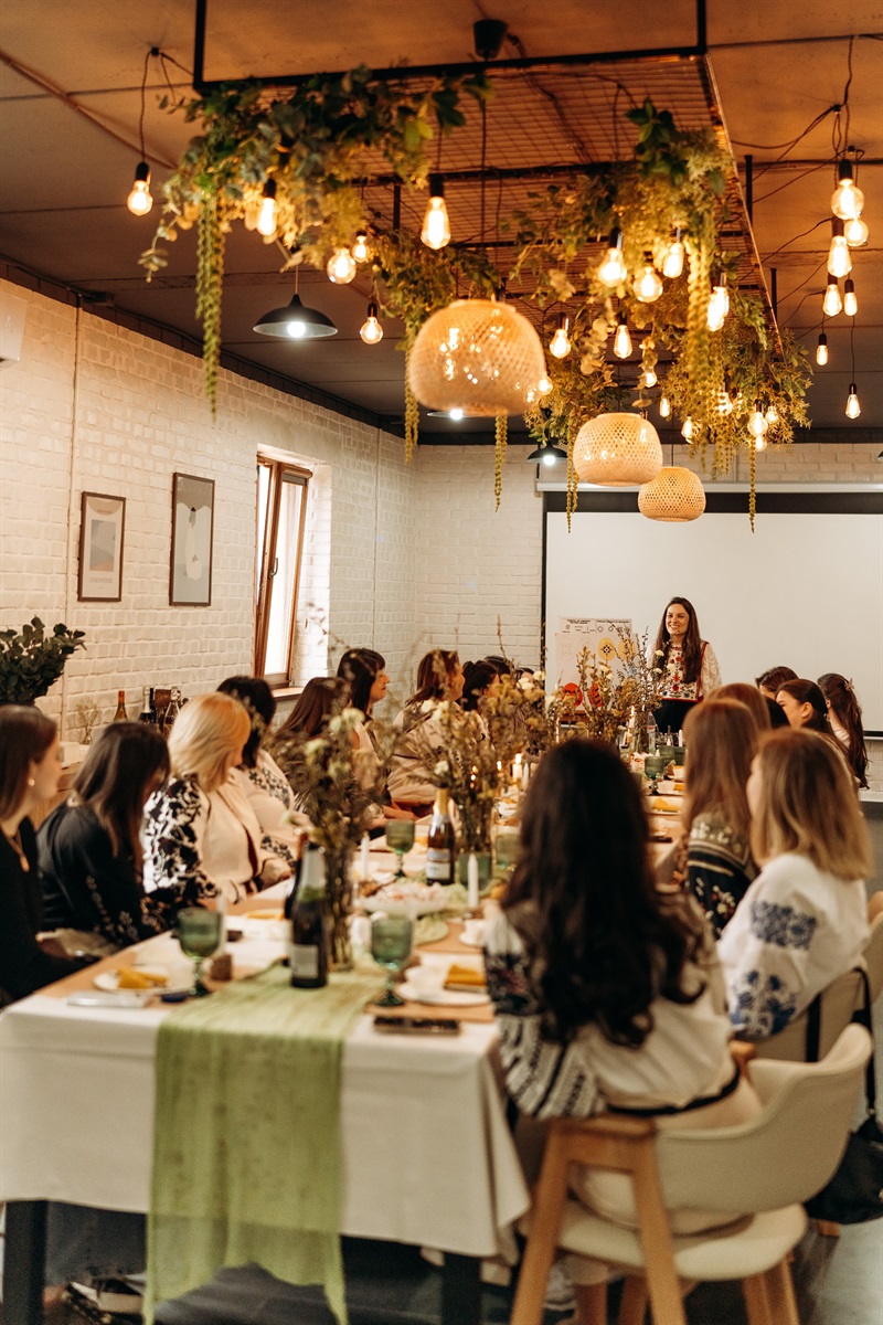 TVORY і відпочивай душею: у Чорткові відбувся майстер-клас з писанкарства