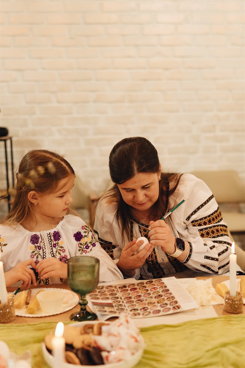 TVORY і відпочивай душею: у Чорткові відбувся майстер-клас з писанкарства