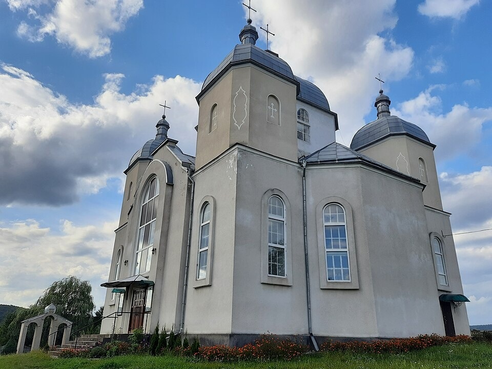 «Я є воскресіння і життя…»: храми Чортківщини – іменинники на Великдень