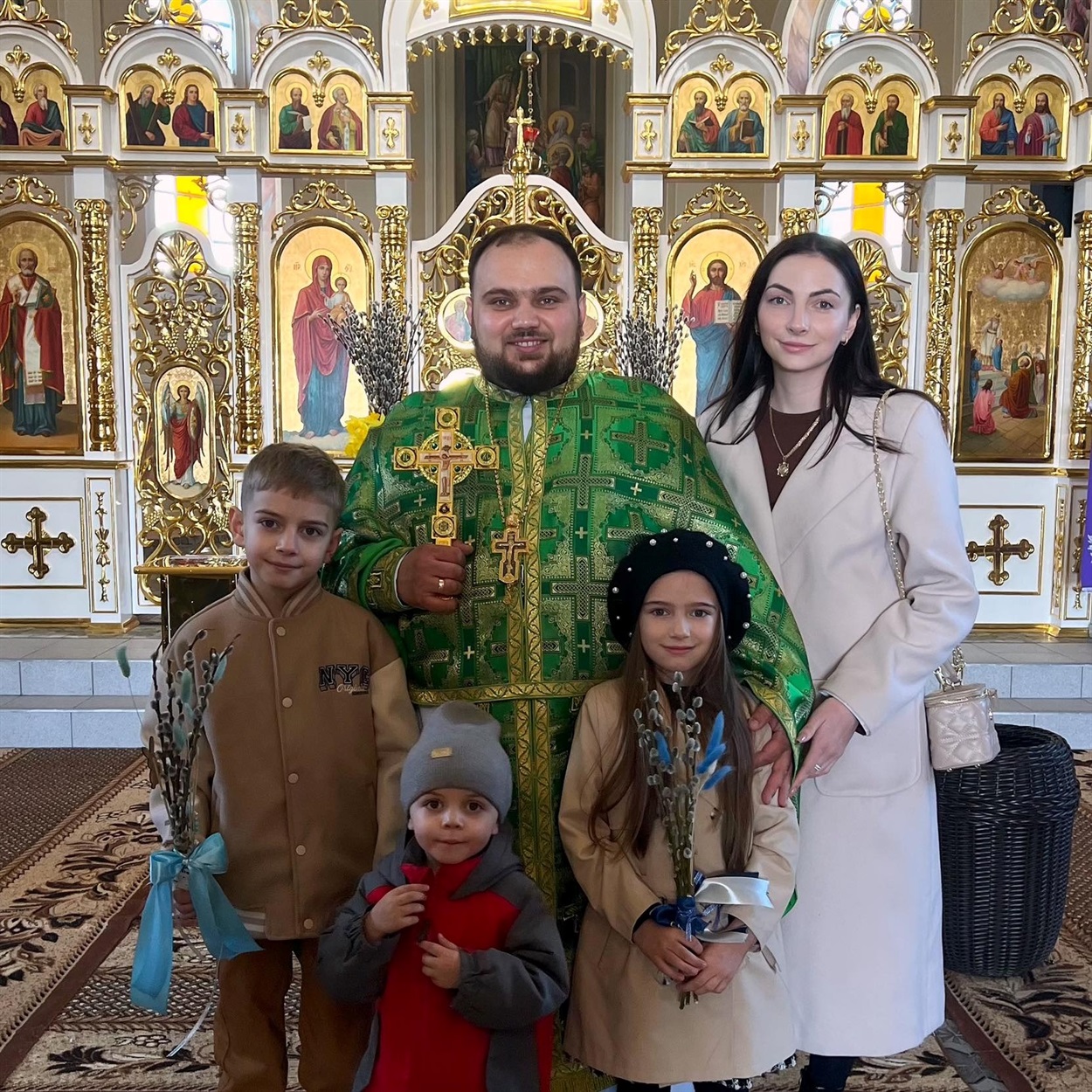 На Чортківщині раптово померла дружина молодого священника