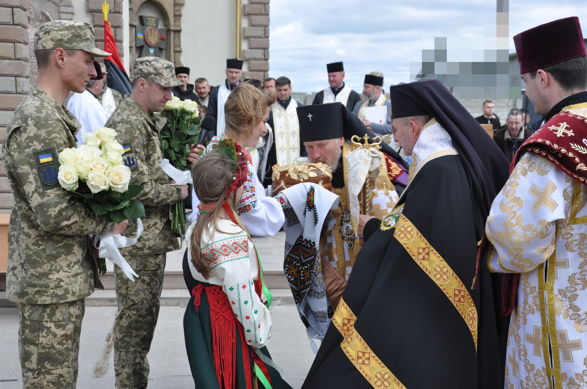 На Юрія закладено, на Юрія й освячено: у військовій частині на Тернопільщині постав красень-храм
