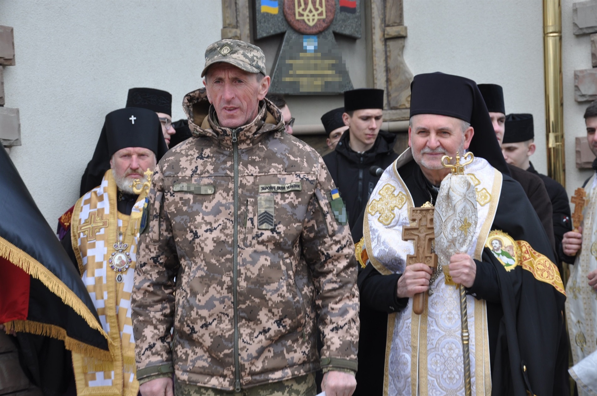 На Юрія закладено, на Юрія й освячено: у військовій частині на Тернопільщині постав красень-храм