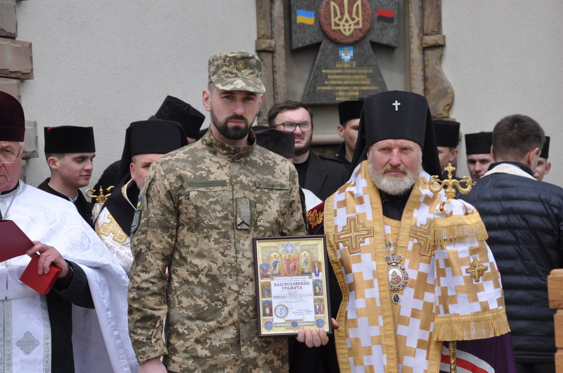 На Юрія закладено, на Юрія й освячено: у військовій частині на Тернопільщині постав красень-храм