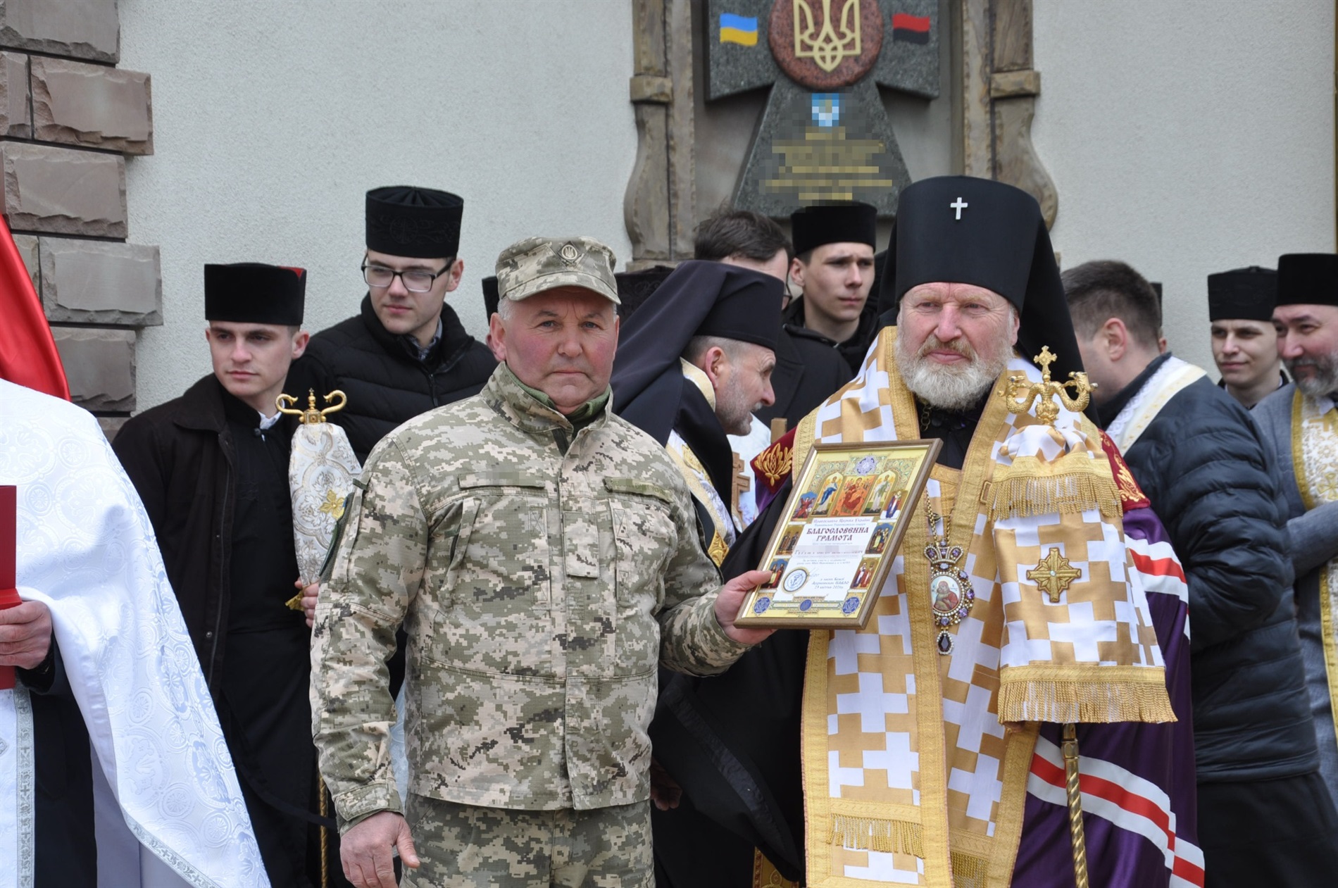 На Юрія закладено, на Юрія й освячено: у військовій частині на Тернопільщині постав красень-храм