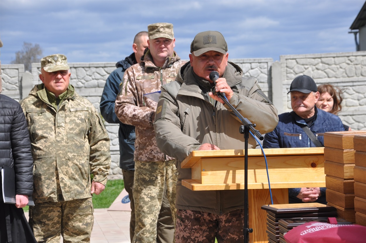 На Юрія закладено, на Юрія й освячено: у військовій частині на Тернопільщині постав красень-храм