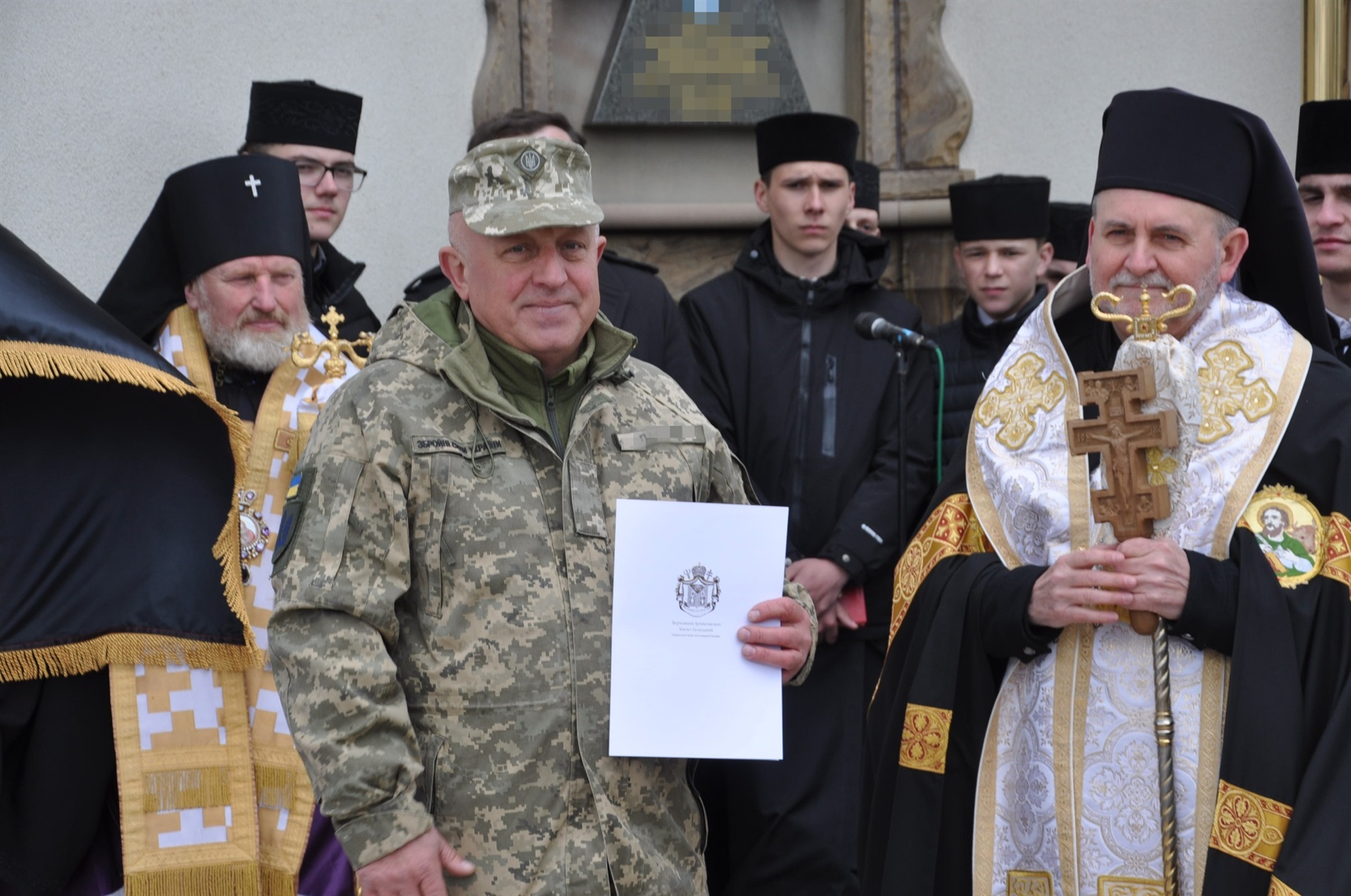 На Юрія закладено, на Юрія й освячено: у військовій частині на Тернопільщині постав красень-храм