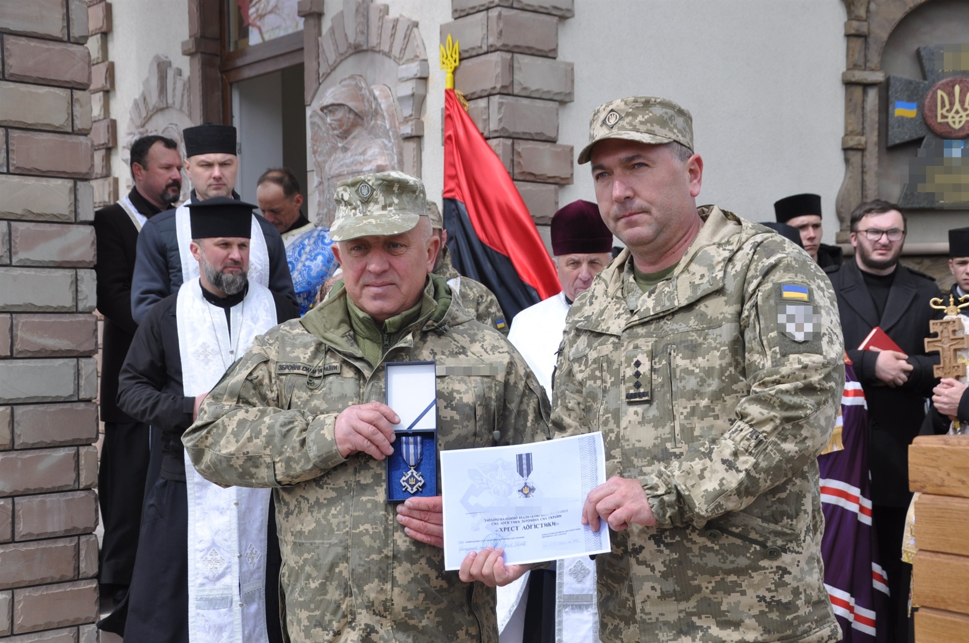 На Юрія закладено, на Юрія й освячено: у військовій частині на Тернопільщині постав красень-храм