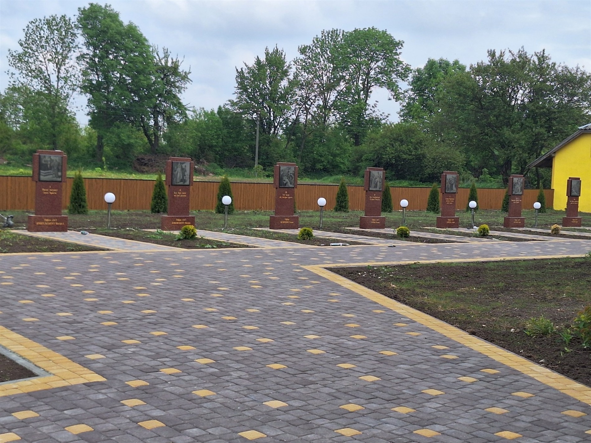 Стояти храму на віки: духовна обнова у Товстенькому на Чортківщині