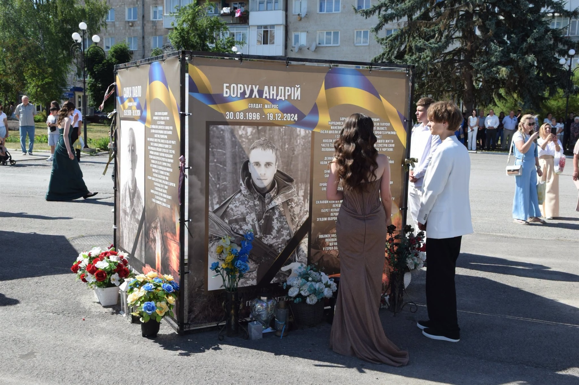 Відлітають із гніздечка соколята: у Чорткові відбулося загальноміське свято випускників